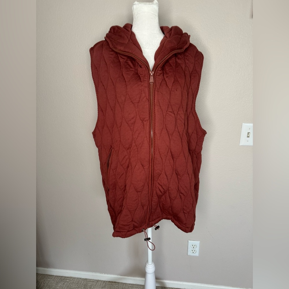 Free People Movement - quilted vest with hood. Size large.